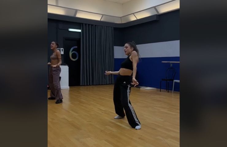 Balletto clip video Angelina Mango 