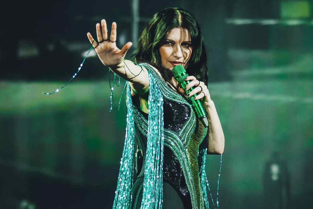 Laura Pausini, dopo la crisi ritrova il sorriso 