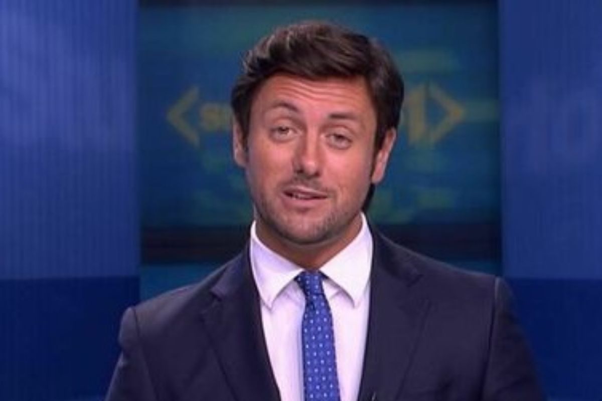 Andrea Giambruno torna su Mediaset alla conduzione di un telegiornale