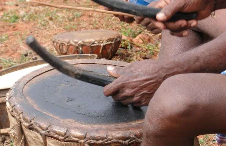 Particolare tamburi africani