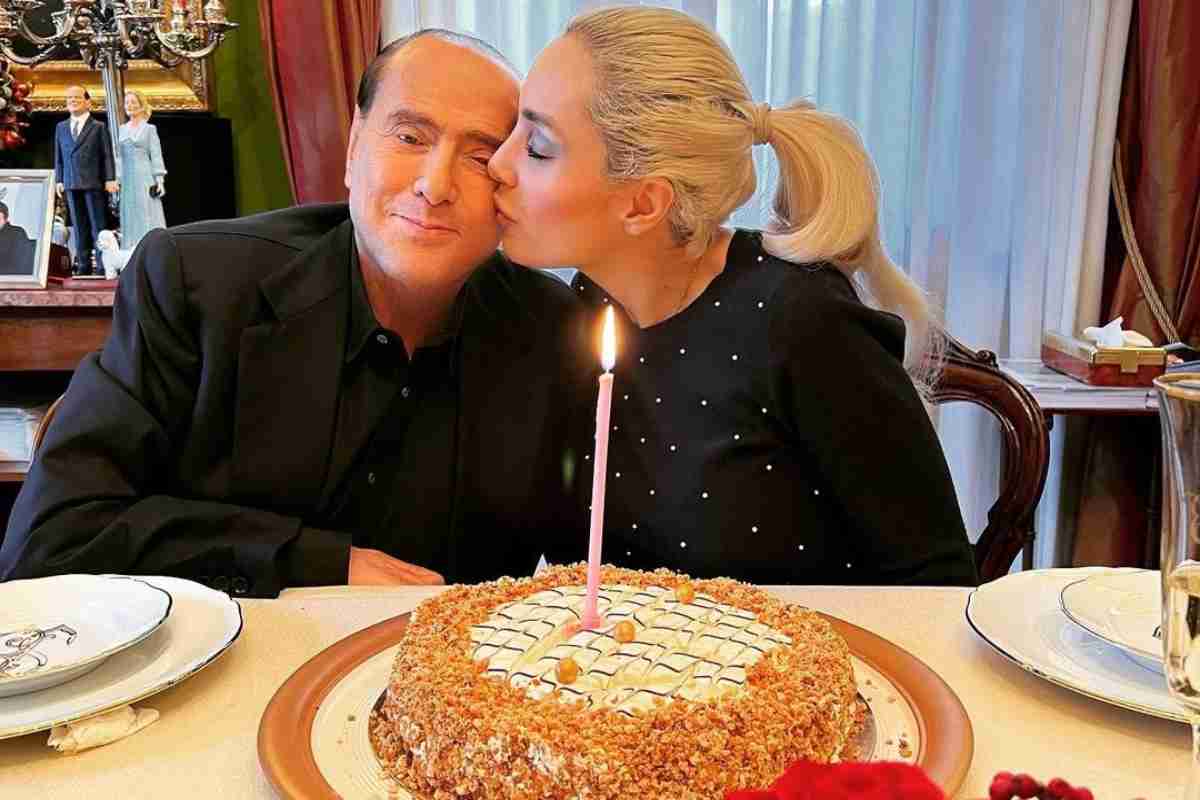 Marta Fascina e Berlusconi si amano ancora anche se lui non c'è più, che dedica