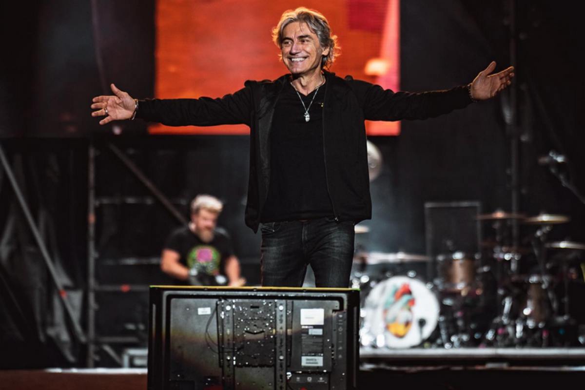 Ligabue ricorda il barista Mario