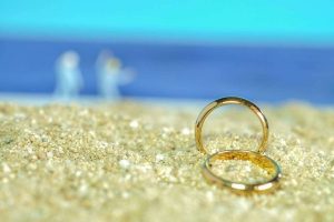 Anelli matrimonio sulla sabbia