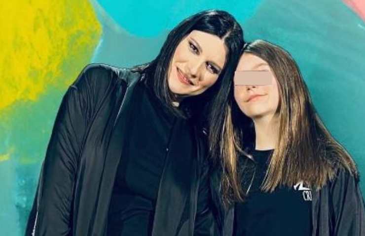 Laura Pausini con la figlia