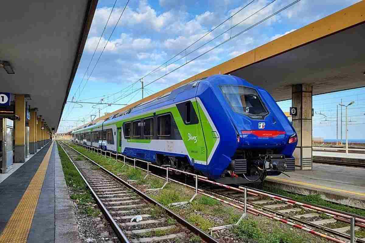 La Regione Toscana inaugura il suo treno Blues super ecologico