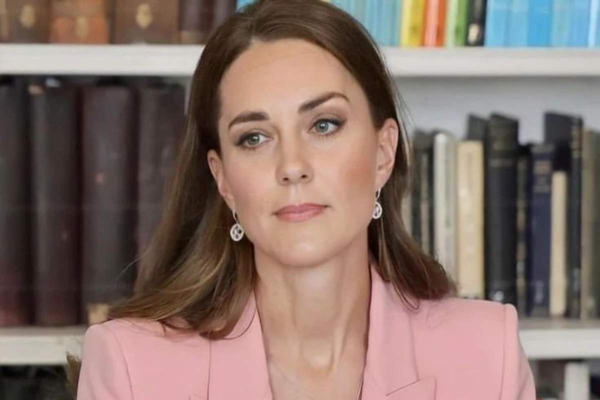 Kate Middleton foto cancellata sito