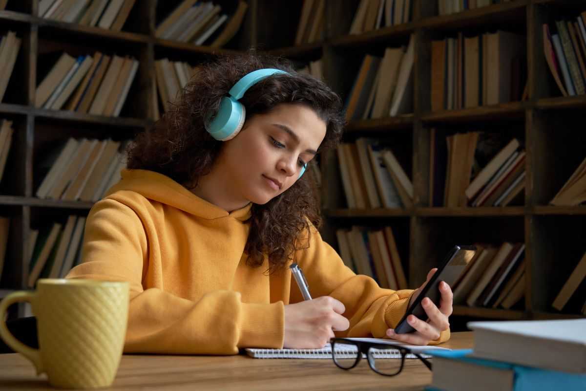 Studiare e ascoltare musica