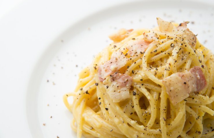 Max Giusti e la carbonara come ti viene, purché sia buona