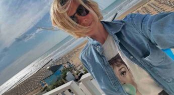 Carlotta Mantovan è al mare ma senza cavaliere, che fine ha fatto il suo fidanzato?